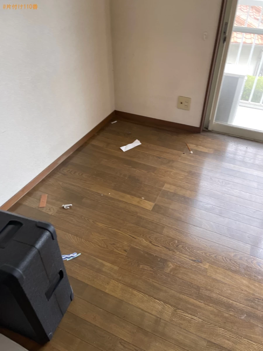 【岡山市北区】マットレス付きダブルベッド、モニター、椅子等の回収