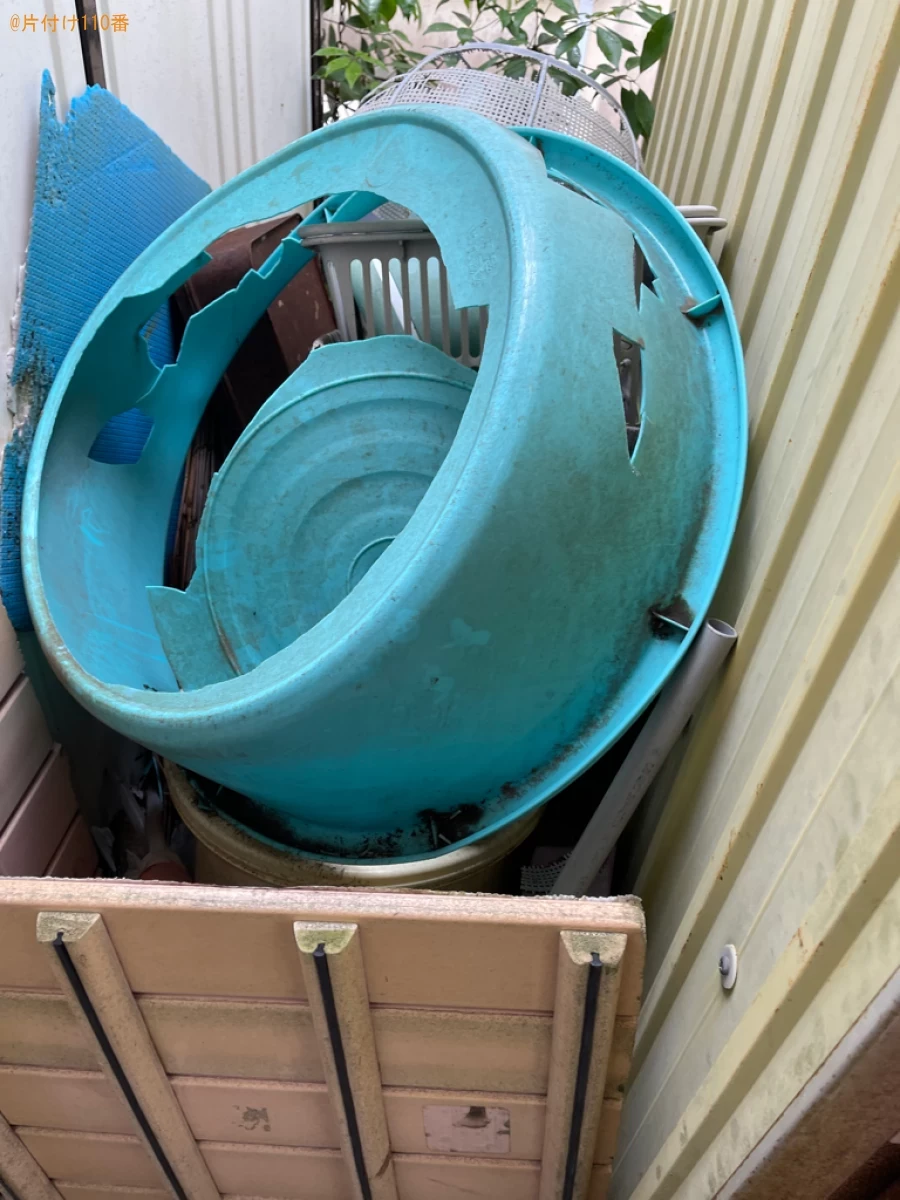 【岡山市中区】物置の中にある不用品(椅子、たらい、靴等)の回収