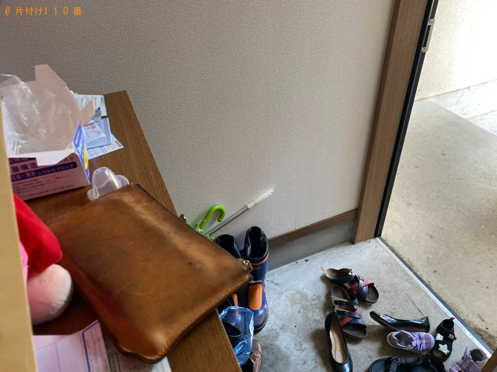 PCデスク、椅子、チャイルドシート、扇風機、風呂の蓋等の回収